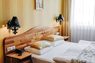 Отель Hotel Bajka Grodziec Двухместный номер Делюкс с 1 кроватью-1